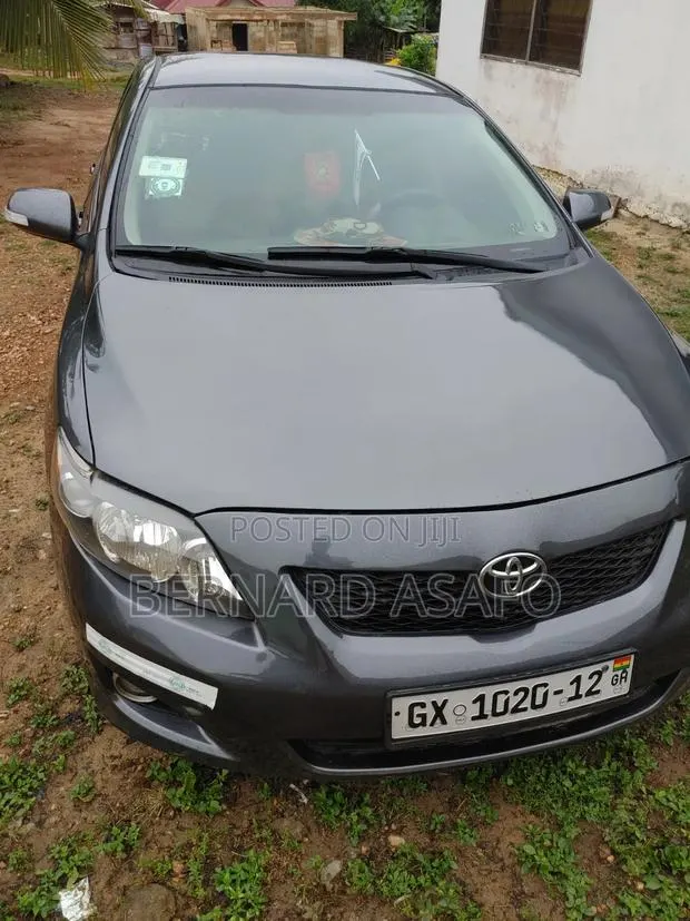 Toyota Corolla 2010 Gray · Photo 1