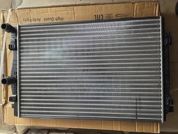 Radiator Tank · Photo 1