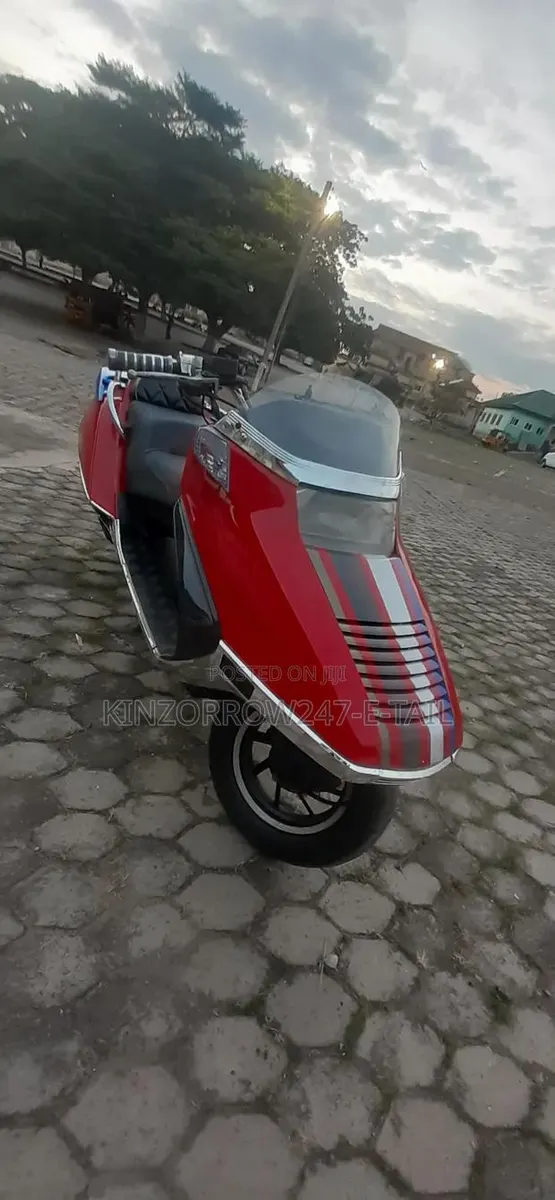 Honda Forza 2023 Red · Photo 1