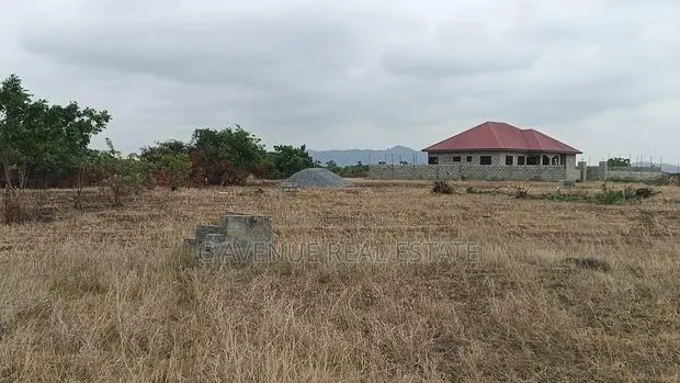 Ultimate Real Estate Deal: Shai Hills · Photo 1