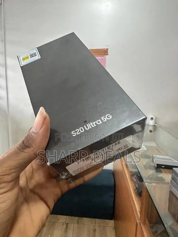 New Samsung Galaxy S20 Ultra 5G 128 GB Black · Photo 1