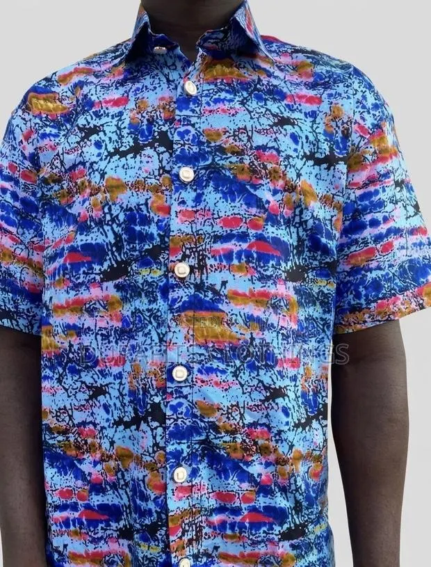 Men’s Vibrant African Batik Print Short-Sleeve Shirt · Photo 1