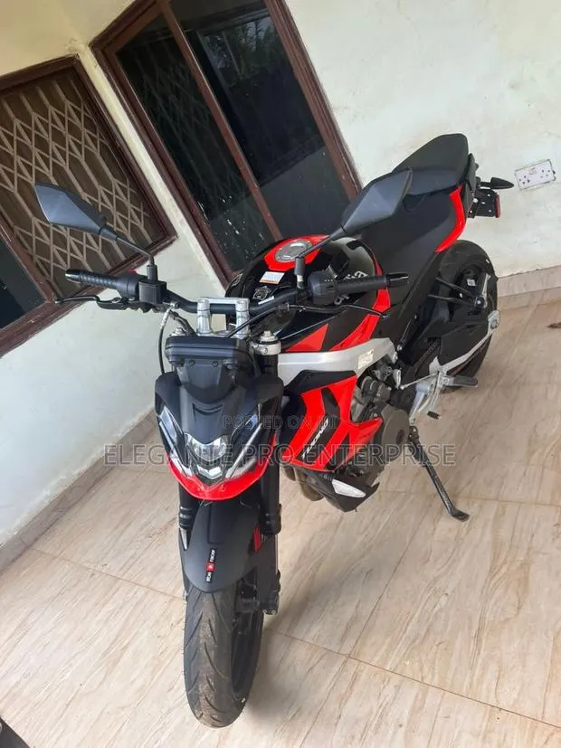 New Aprilia Tuono 2025 Red · Photo 6