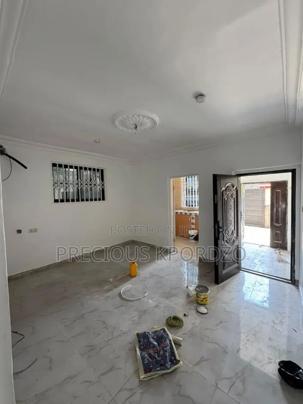 1bdrm Room & Parlour in Lakeside Estate for rent · Photo 1