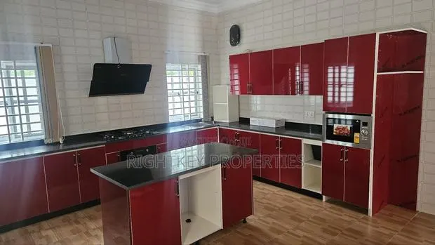 4bdrm House in Kumasi Metropolitan for sale · Photo 1