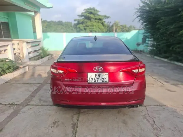 Hyundai Sonata 2015 Red · Photo 1