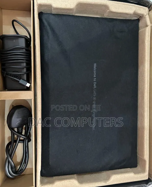 New Laptop Dell Latitude 5550 8GB Intel Core i5 SSD 256GB · Photo 1