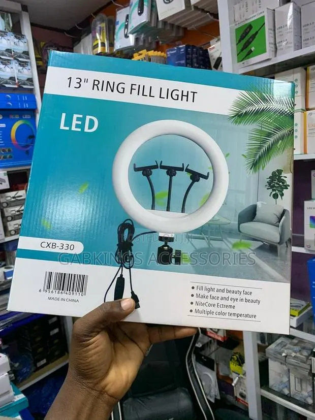 13 Fill Ring Light · Photo 1