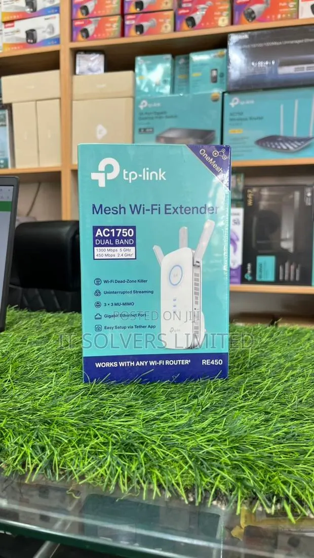 TP-Link Wifi Extender (Re450) · Photo 1