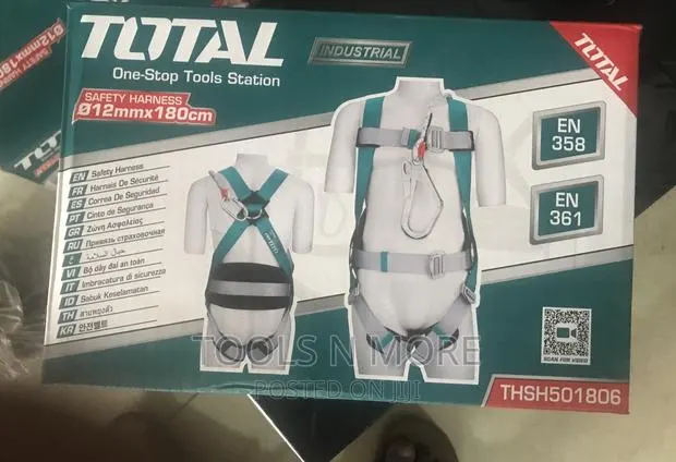 Total Safety Harness · Photo 1