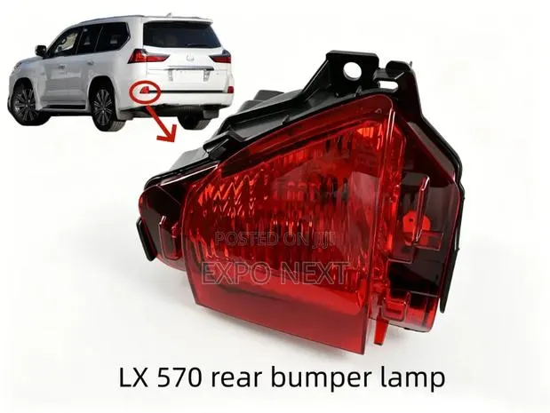Lexus LX570 2016-2020 Rear Back Bumper Reflector Light · Photo 1