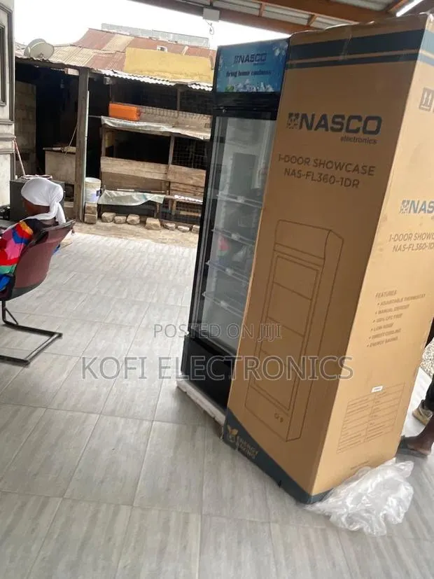 Large Capacity Nasco 298l Showcase Cooler · Photo 1