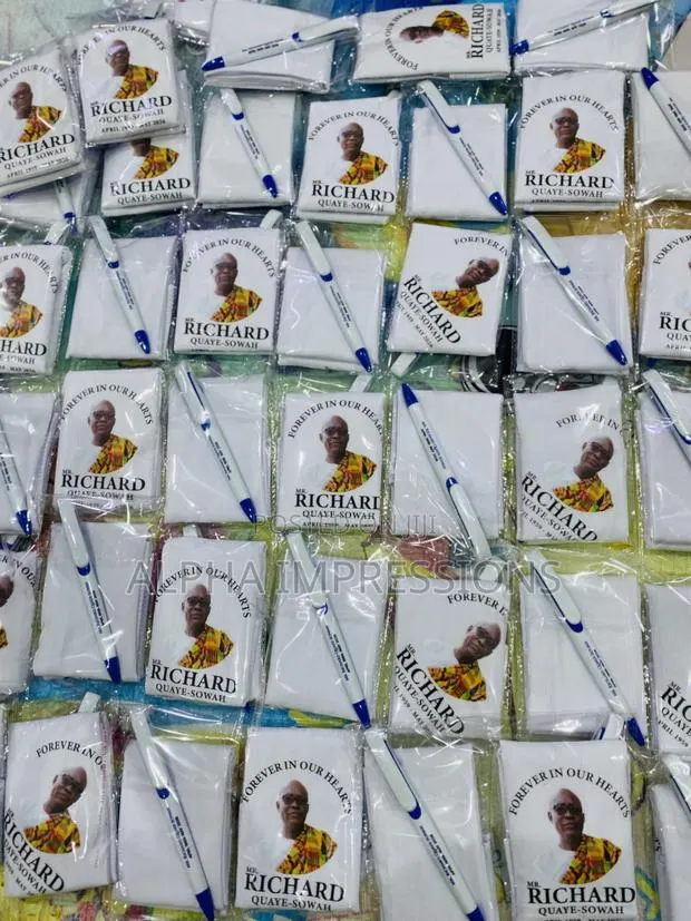 Customized Handkerchief and Pen · Photo 1
