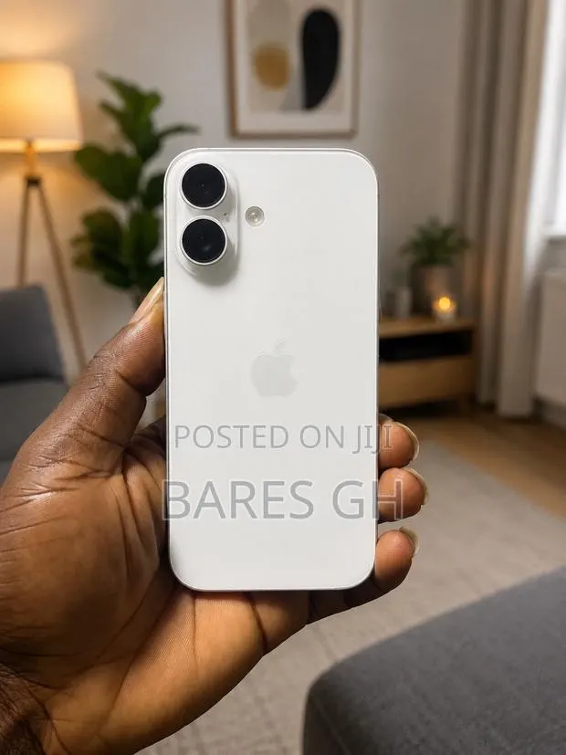 Apple iPhone 16 128 GB White · Photo 1