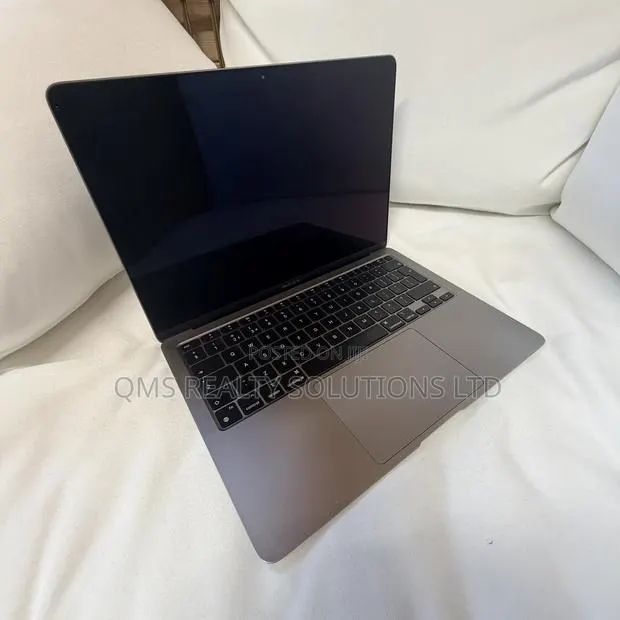 Laptop Apple MacBook Air 16GB Apple M1 SSD 512GB · Photo 1