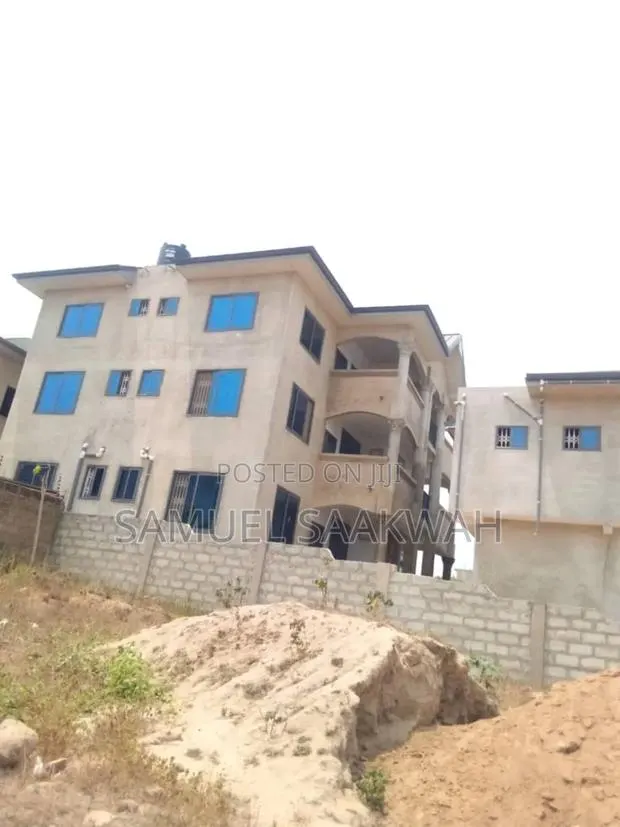 1bdrm Block of Flats in Malam, Lapaz for rent · Photo 1