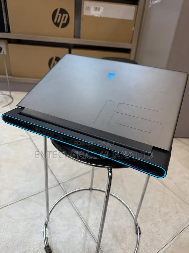 Laptop Dell Allienware M18 R1 16GB Intel Core i7 SSD 1T · Photo 1