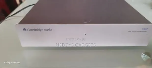 Cambridge Audio Azur 540P Phono Preamplifier · Photo 1