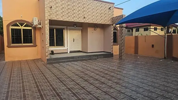 3bdrm House in Spintex, Sakumono for rent · Photo 1