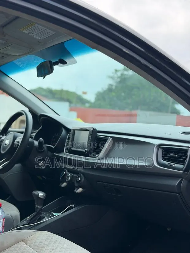 Kia Rio S Sedan 2019 Black · Photo 4