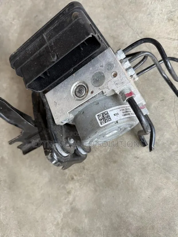 Honda Civic Abs Brake Pump Module 2022 · Photo 1