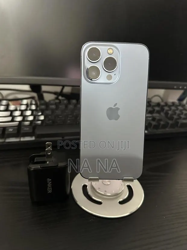 Apple iPhone 13 Pro 128 GB Blue · Photo 1