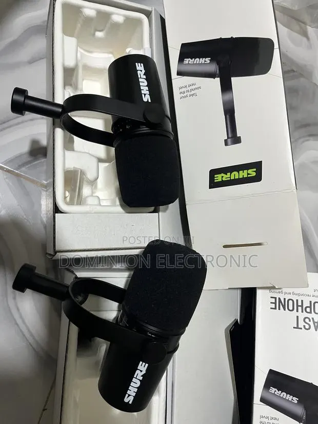 Prod Cast Microphone/Studio · Photo 1