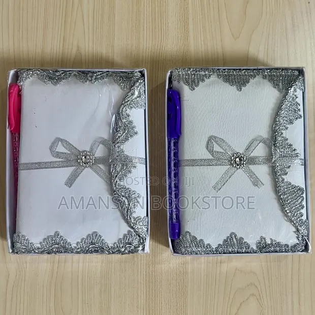 Silvery Wedding Bible · Photo 1