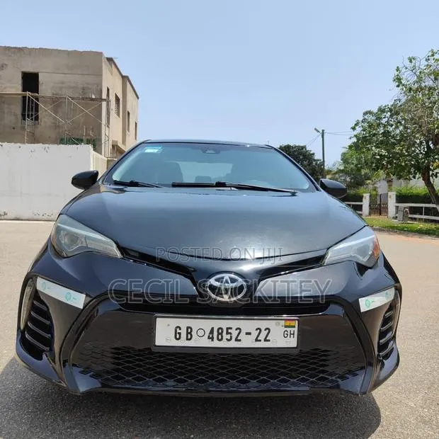 Toyota Corolla LE 4dr Sedan (1.8L 4cyl CVT) 2017 Black · Photo 1