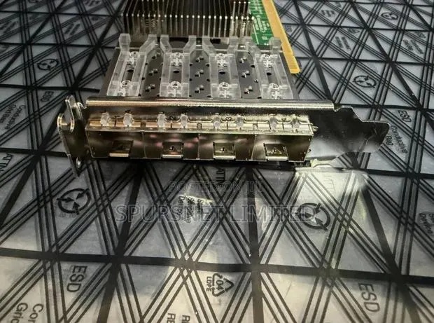 Broadcom 25gb Network Adapter · Photo 1