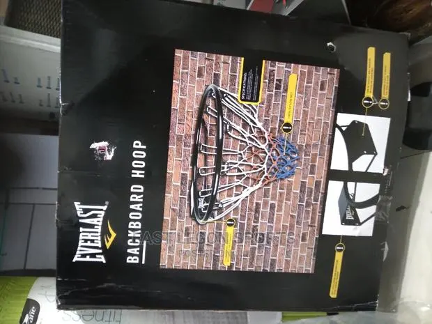 Everlast Wall Mounted Basketball Hoop · Photo 1