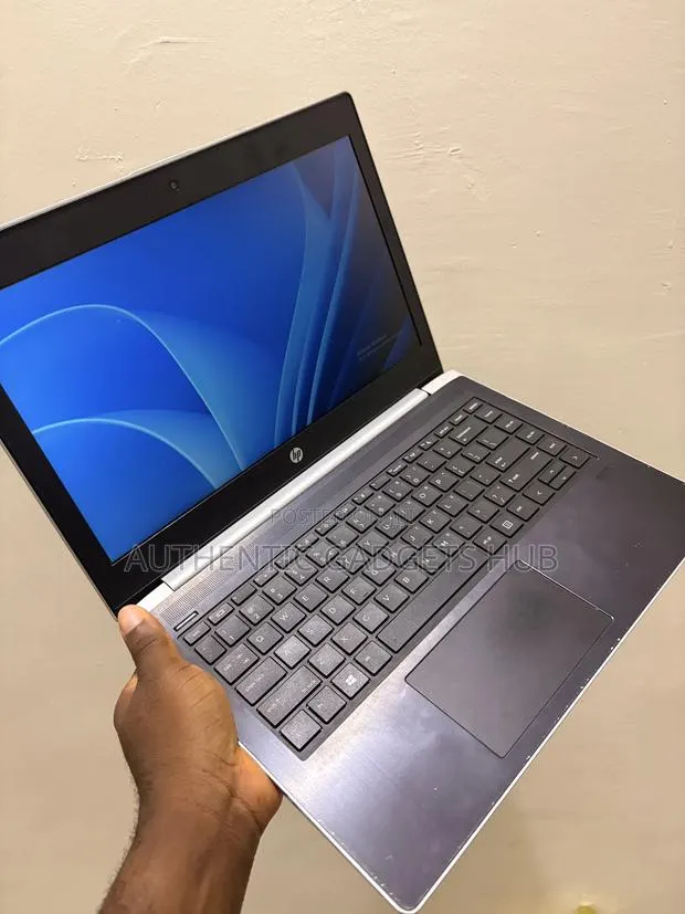 Laptop HP 430 G3 8GB Intel Core i3 HDD+SSD 700GB · Photo 1