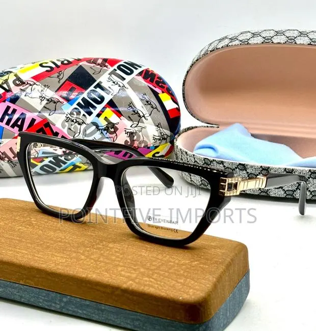 Ladies Optical Frame · Photo 1