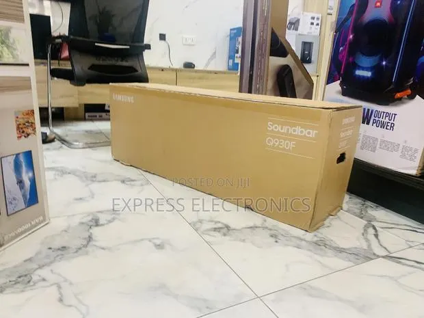 Powerful Sound Effects Samsung Q930 Sound System Black · Photo 1