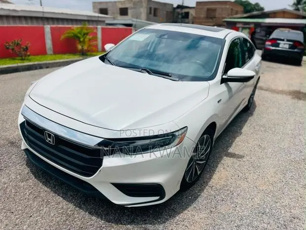Honda Insight Touring 2019 White · Photo 1