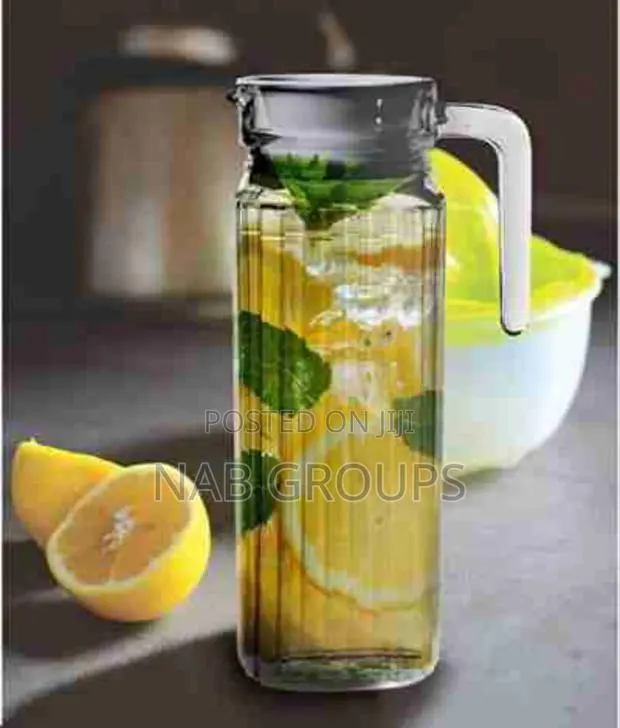 1.1L Glass Water Jug · Photo 1