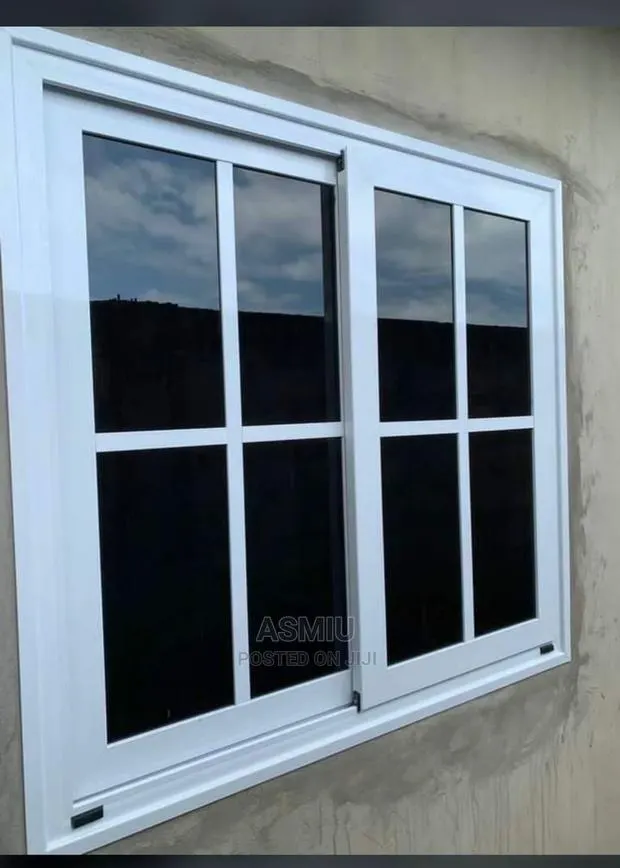 Aluminium Sliding Window and Projected Window · Photo 1
