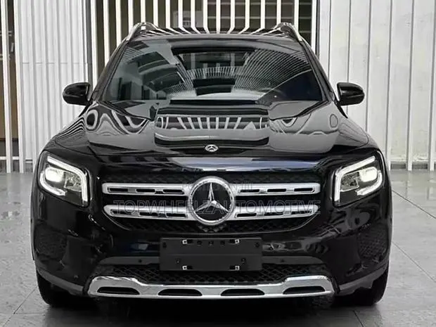 New Mercedes-Benz GLB-Class 2020 Black · Photo 1