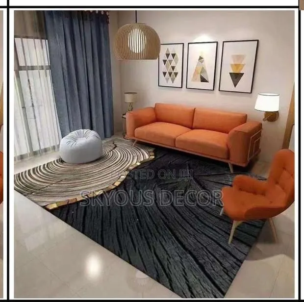 140/200 Center Carpets · Photo 1