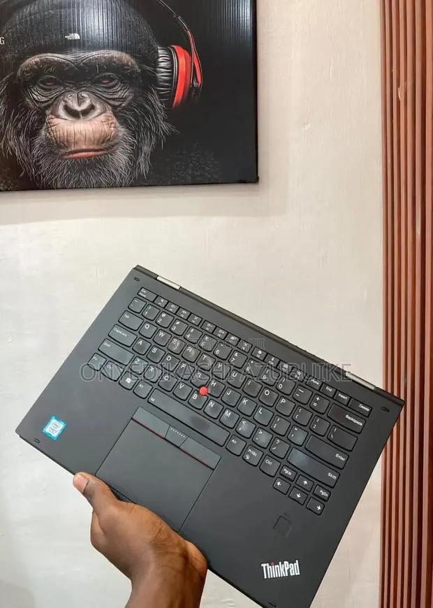 New Laptop Lenovo ThinkPad X1 Yoga 8GB Intel Core i7 SSD 256GB · Photo 1