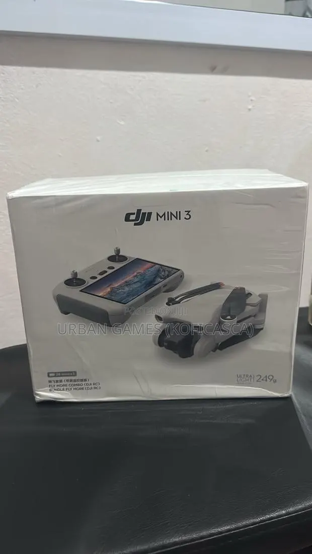 Brand New DJI Mini 3 Fly More Combo With DJI RC (Screen Remote) · Photo 1