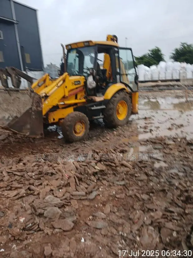 JCB 3cx Backhoe Loader · Photo 1