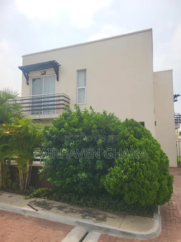 4bdrm Townhouse / Terrace in Fairhaven Properties, Teshie for rent · Photo 1