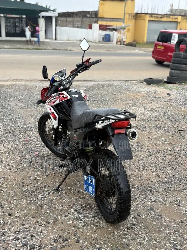 Apsonic AP200GY-9 2024 Red · Photo 1