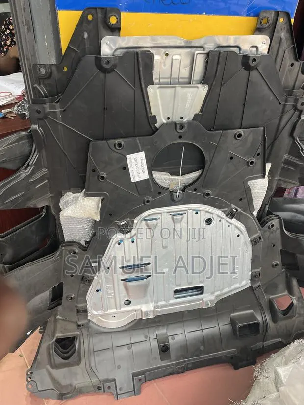 CRV 17 Engine Pan · Photo 1