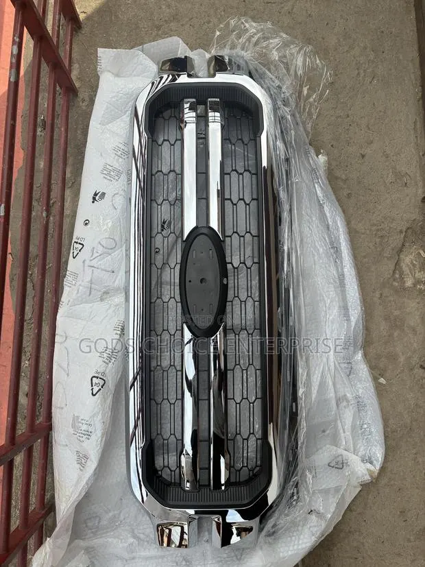 Front Grill F150 2023-2024-2025 Chrome · Photo 1