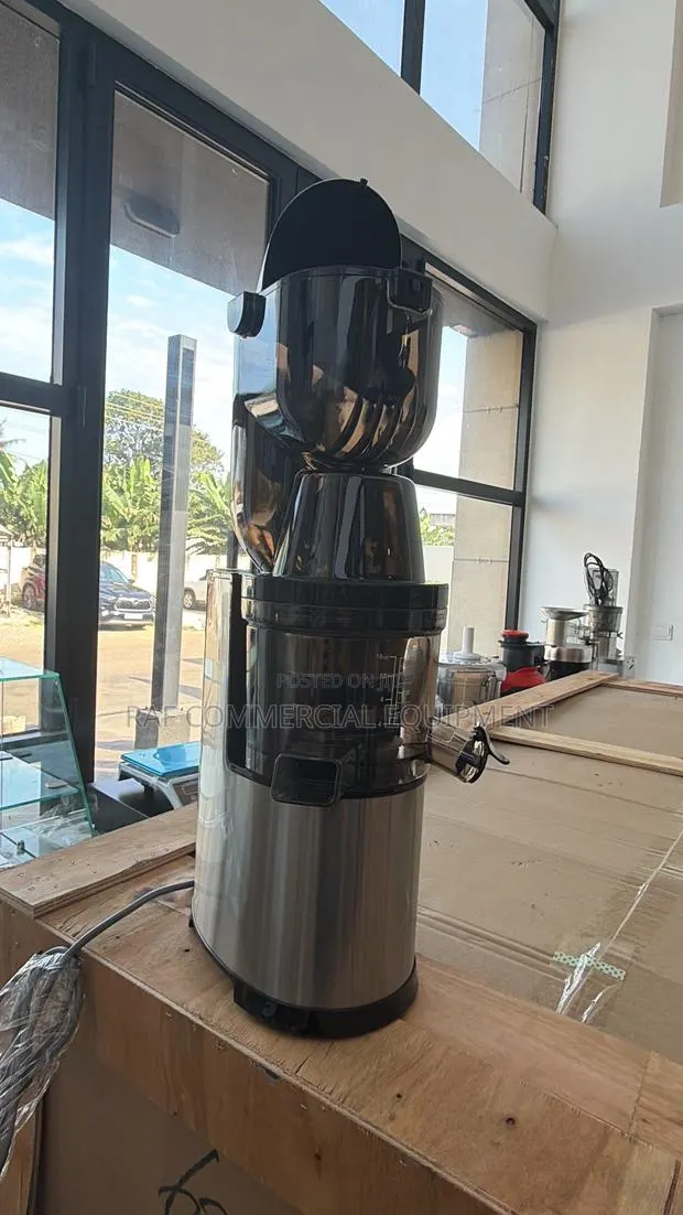 Commercial Electric Orange Slow Juicer · Photo 1