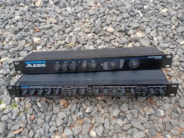 Alesis 3630 Compressor Dual Ch Alesis Microverb Iii · Photo 1