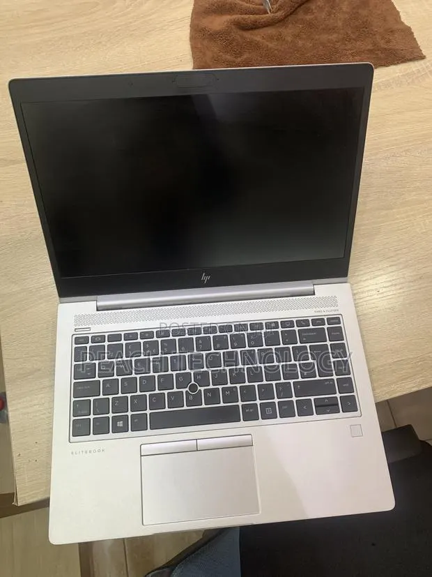 Laptop HP EliteBook 830 G5 8GB Intel Core i5 SSD 256GB · Photo 1