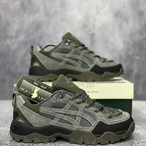 Asics Pickaxe · Photo 1